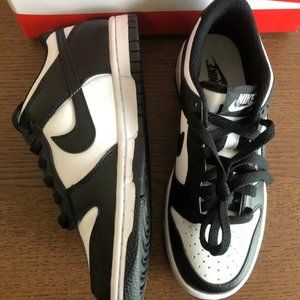 Nike SB Zoom Dunk Low black and white Panda